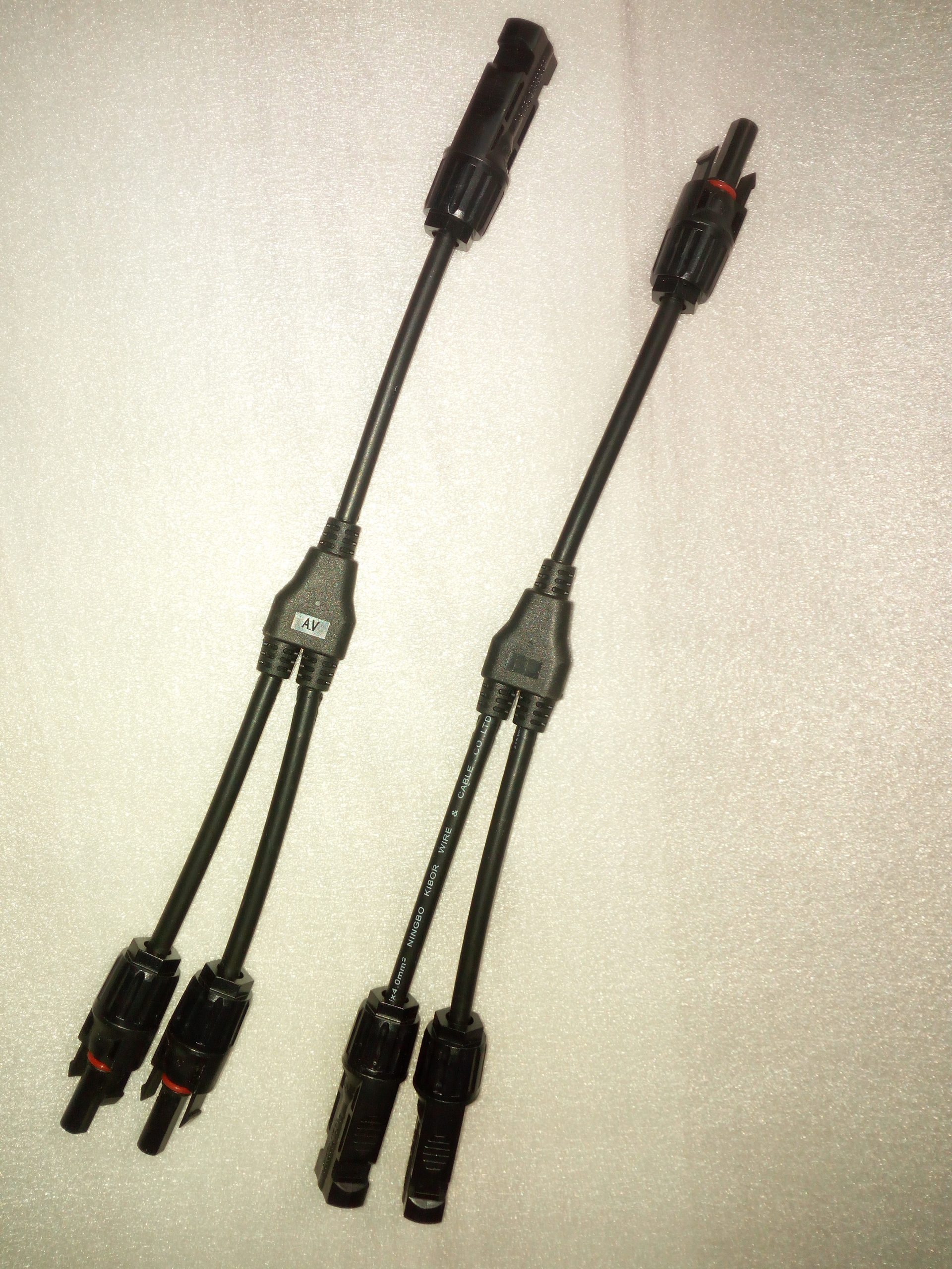 Conector mc4 para paneles solares tipo y - Imagen 2